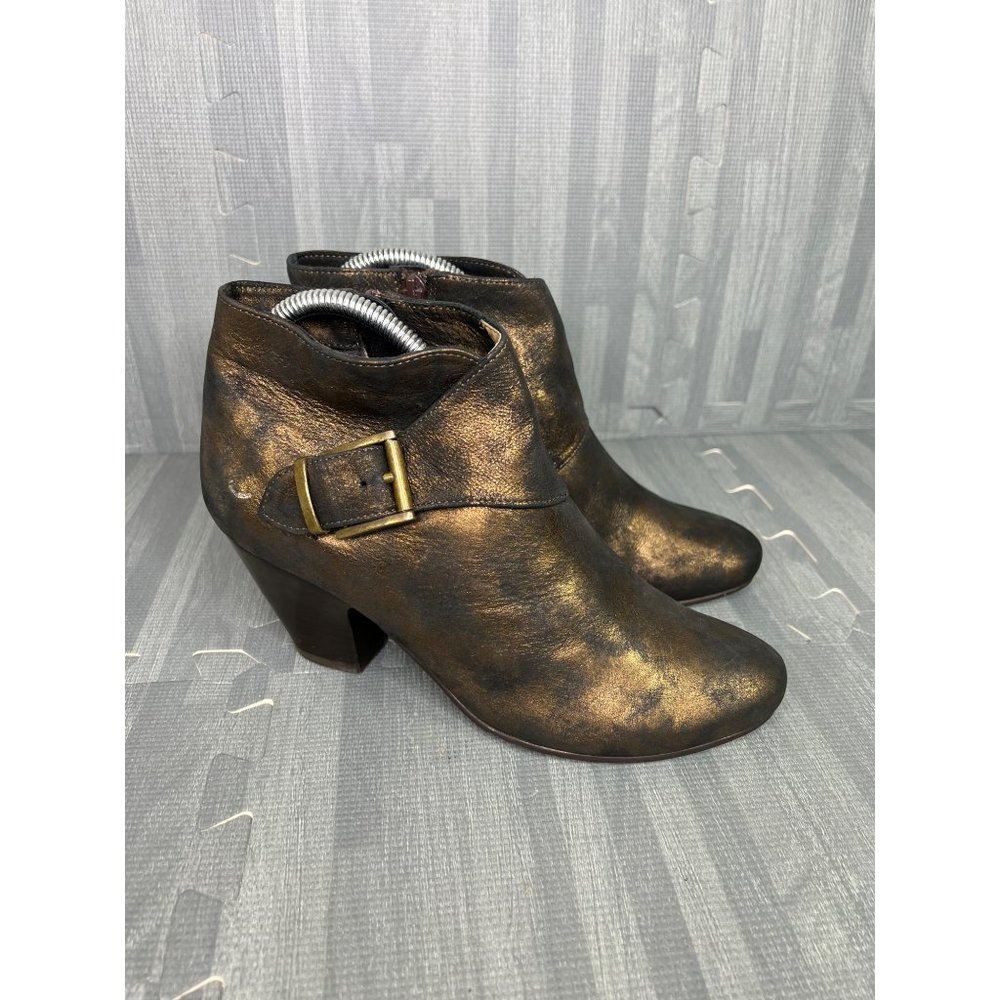 VANELi Booties Womens Metallic Gold Ankle Boot Size 8.5